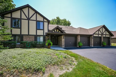 880 Johnstown Lane Wheaton IL 60189