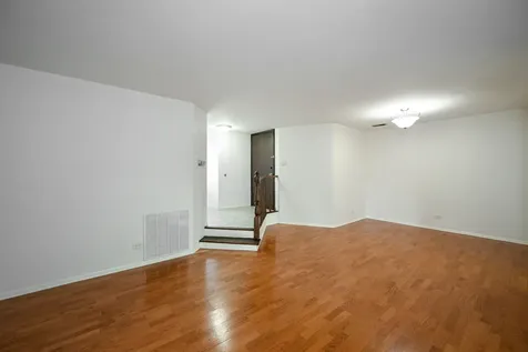 880 Johnstown Lane Wheaton IL 60189