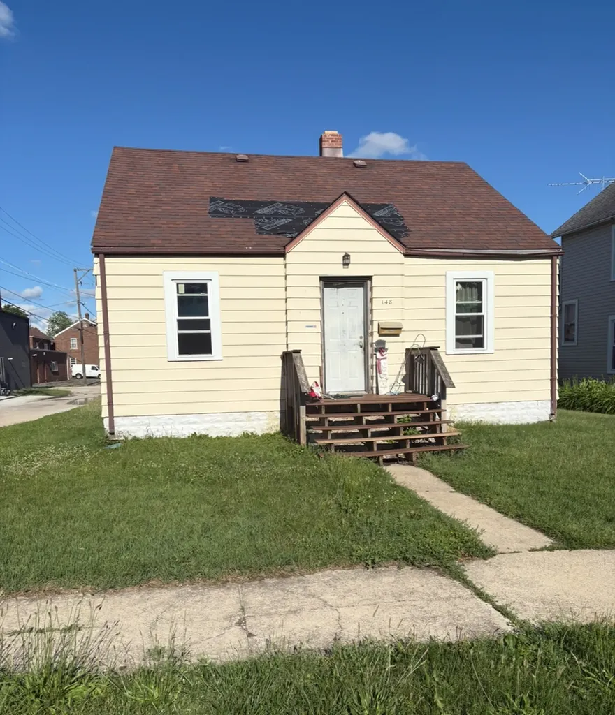 148 South Prairie Avenue Bradley IL 60915