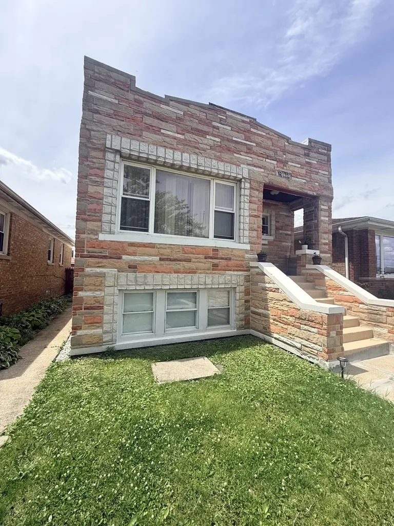 1822 South 55th Avenue Cicero IL 60804