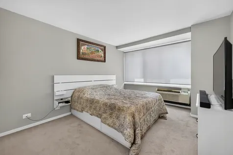 211 East Ohio Street Chicago IL 60611