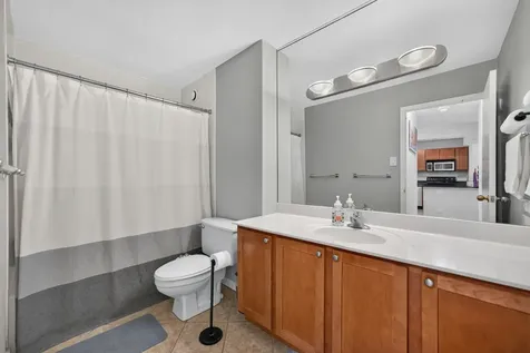 211 East Ohio Street Chicago IL 60611