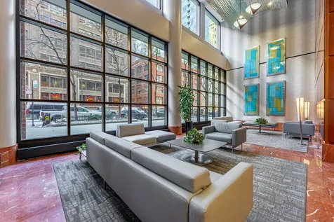 211 East Ohio Street Chicago IL 60611