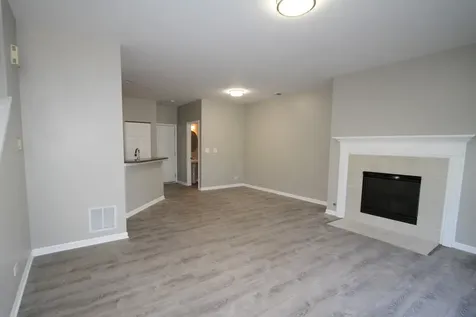 353 Springbrook Trail S Oswego IL 60543