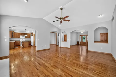 522 South Inverness Street Maple Park IL 60151