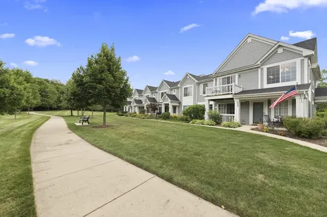 690 Lincoln Station Drive Oswego IL 60543