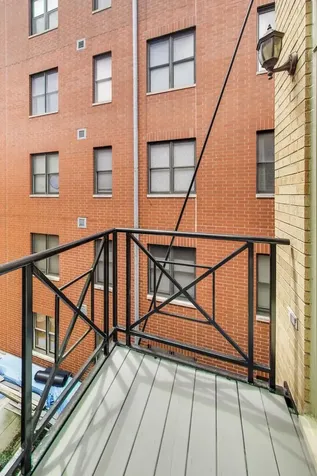 1347 West Washington Boulevard Chicago IL 60607