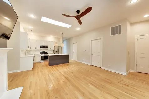 1347 West Washington Boulevard Chicago IL 60607