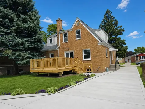 4727 North Newcastle Avenue Harwood Heights IL 60706