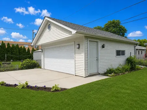 4727 North Newcastle Avenue Harwood Heights IL 60706