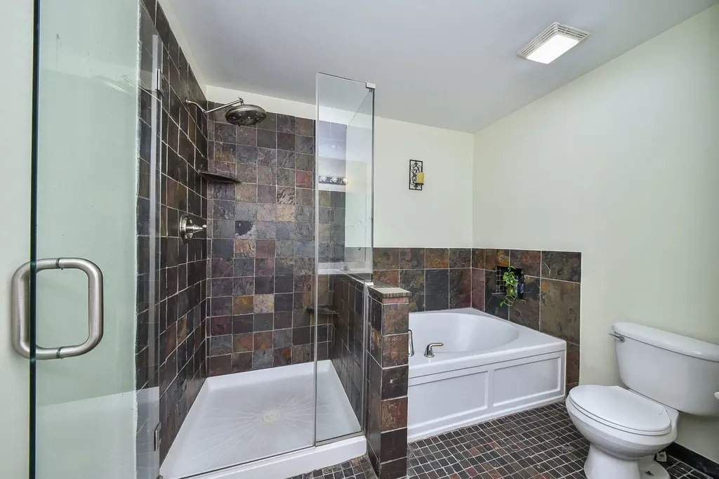 3169 Saganashkee Lane Naperville IL 60564