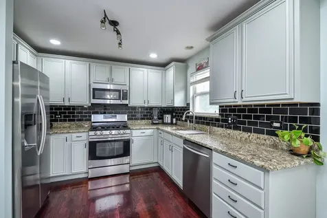 3169 Saganashkee Lane Naperville IL 60564