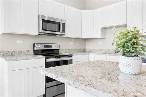 1101 Ritter Street North Aurora IL 60542