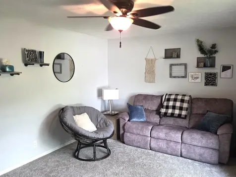 2016 Juniper Lane Bloomington IL 61701