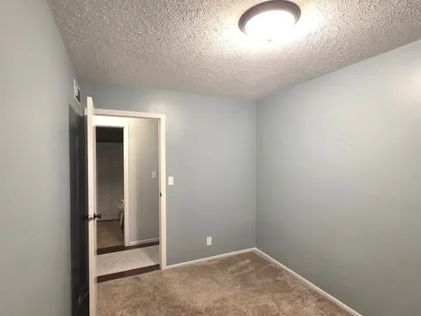 2016 Juniper Lane Bloomington IL 61701