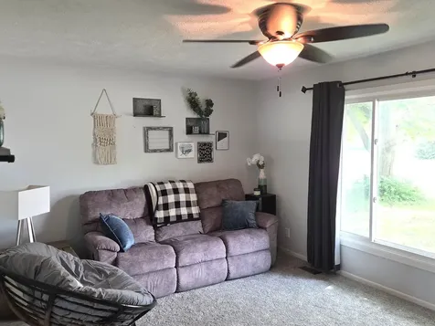 2016 Juniper Lane Bloomington IL 61701