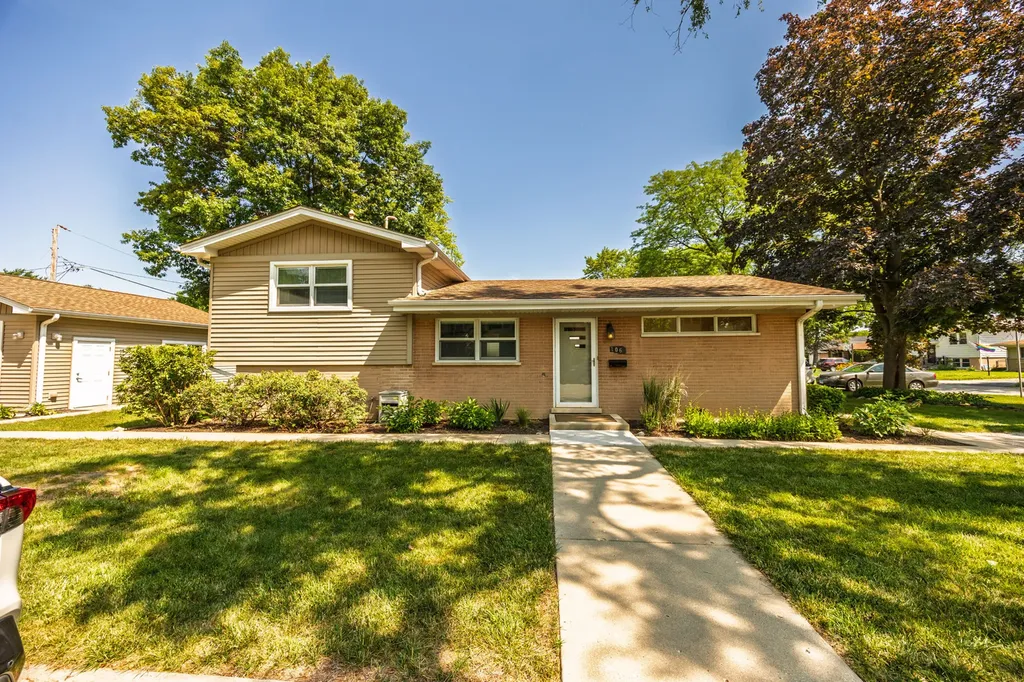 106 West Cedar Street Arlington Heights IL 60005