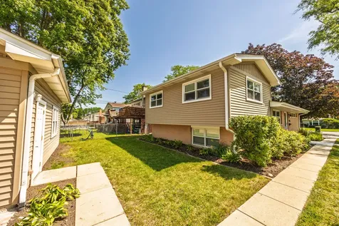 106 West Cedar Street Arlington Heights IL 60005