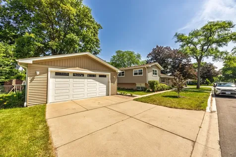106 West Cedar Street Arlington Heights IL 60005
