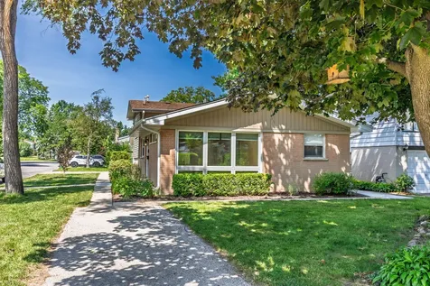 106 West Cedar Street Arlington Heights IL 60005