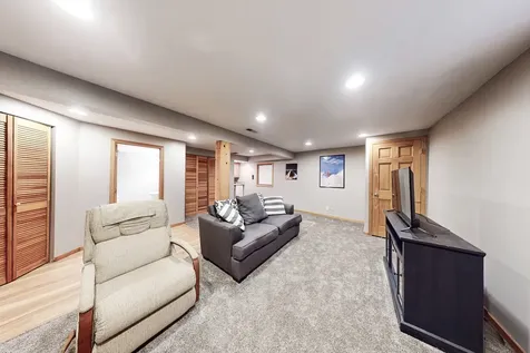 263 South Collins Street South Elgin IL 60177