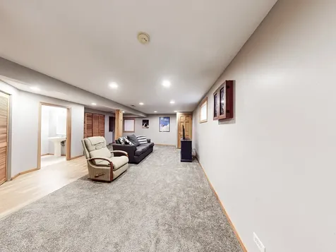 263 South Collins Street South Elgin IL 60177