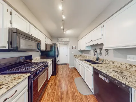 263 South Collins Street South Elgin IL 60177