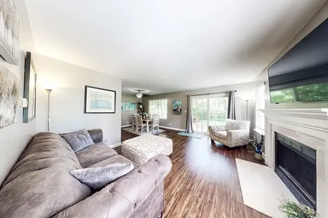 263 South Collins Street South Elgin IL 60177