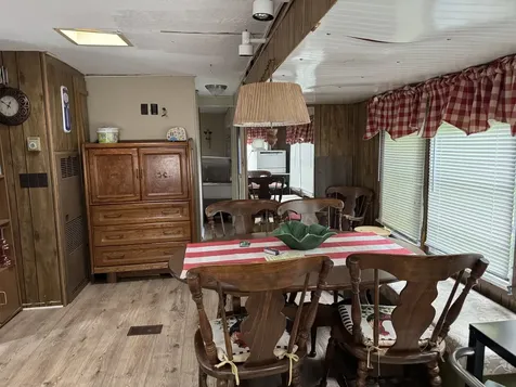 25-16 Woodhaven Lakes Sublette IL 61367