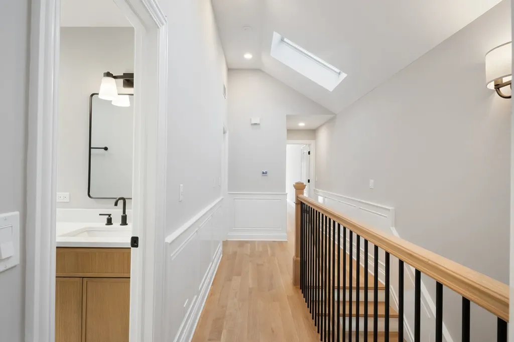 5054 North Claremont Avenue Chicago IL 60625