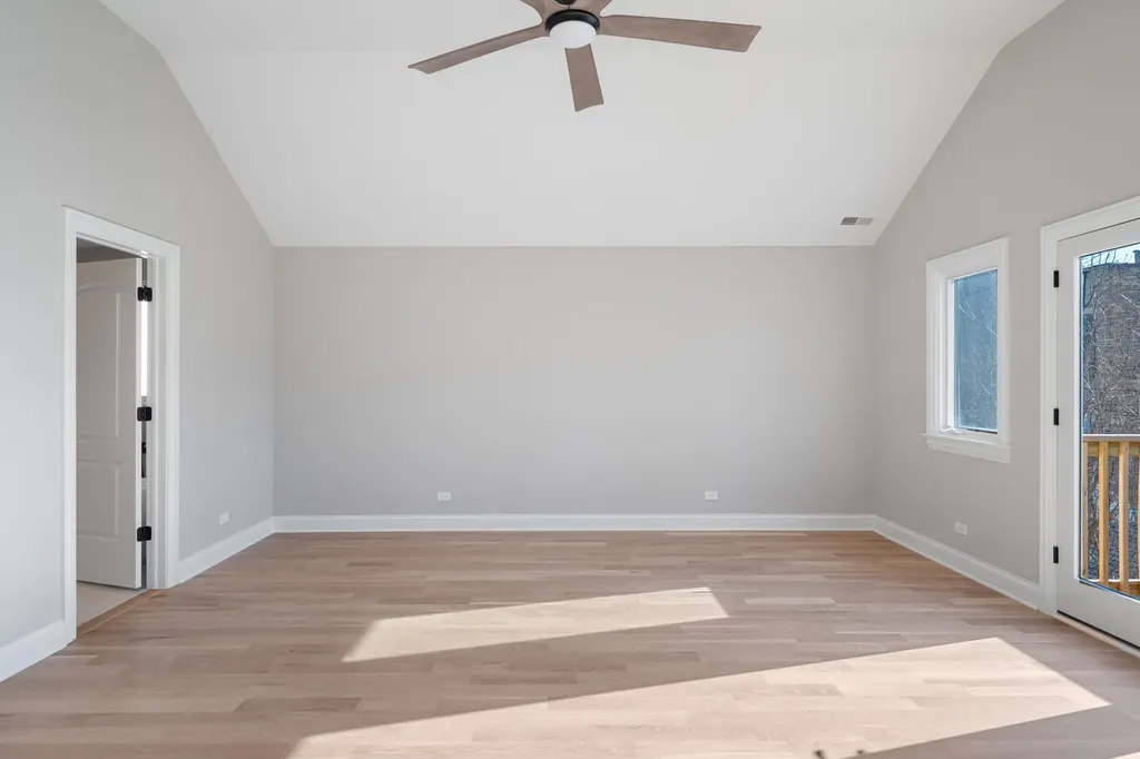 5054 North Claremont Avenue Chicago IL 60625