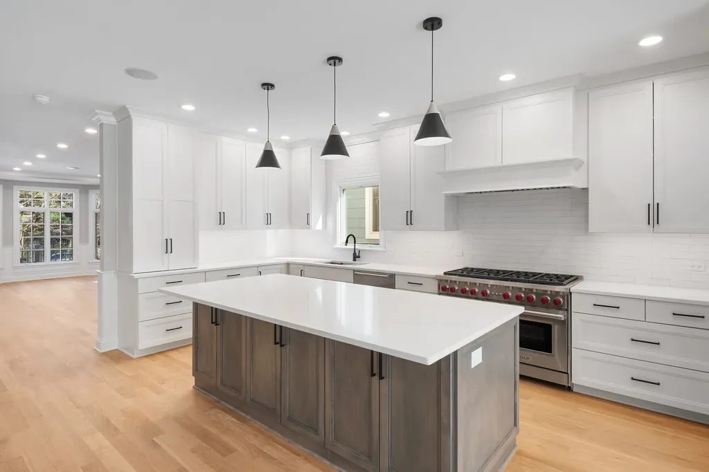 5054 North Claremont Avenue Chicago IL 60625