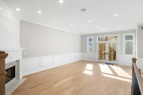 5054 North Claremont Avenue Chicago IL 60625