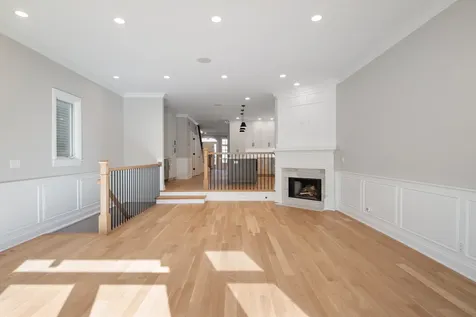 5054 North Claremont Avenue Chicago IL 60625