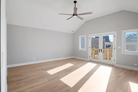 5054 North Claremont Avenue Chicago IL 60625