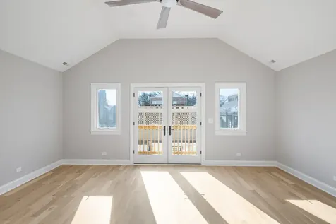 5054 North Claremont Avenue Chicago IL 60625