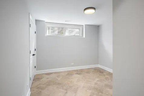 5054 North Claremont Avenue Chicago IL 60625