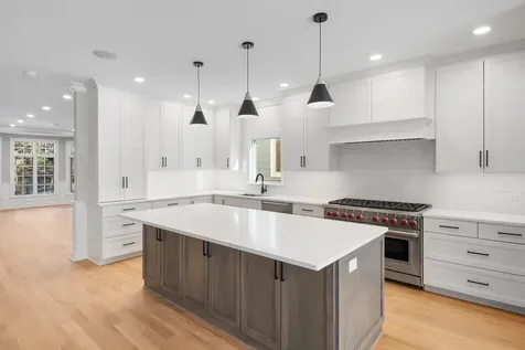 5054 North Claremont Avenue Chicago IL 60625