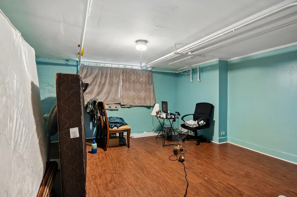 5922 North Melvina Avenue Chicago IL 60646