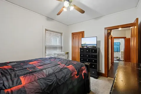 5922 North Melvina Avenue Chicago IL 60646