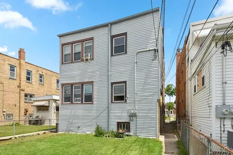 5922 North Melvina Avenue Chicago IL 60646