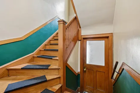 5922 North Melvina Avenue Chicago IL 60646