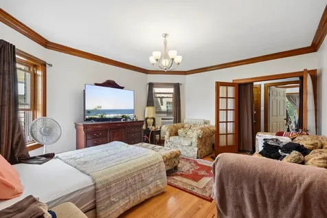 5922 North Melvina Avenue Chicago IL 60646