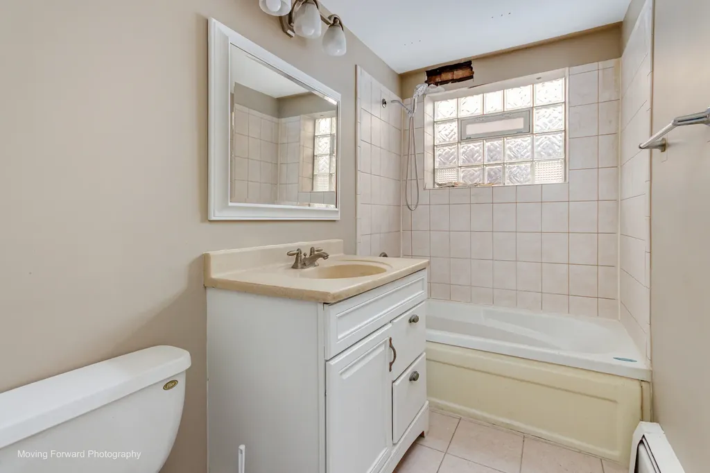 2336 Union Street Blue Island IL 60406