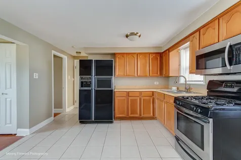 2336 Union Street Blue Island IL 60406
