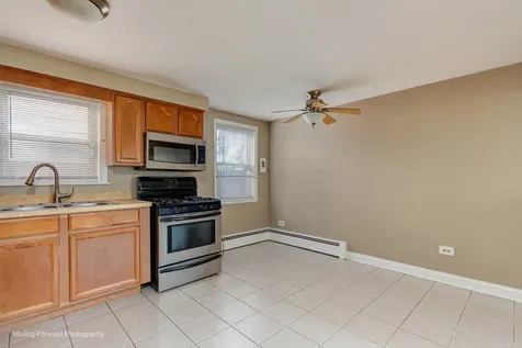 2336 Union Street Blue Island IL 60406