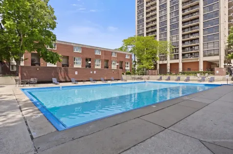 2605 South Indiana Avenue Chicago IL 60616