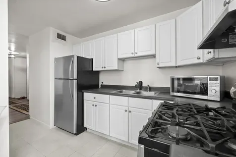 2605 South Indiana Avenue Chicago IL 60616