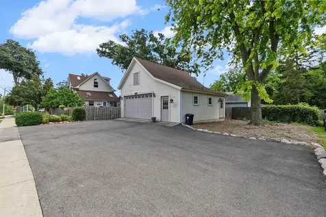 1084 Main Street Antioch IL 60002