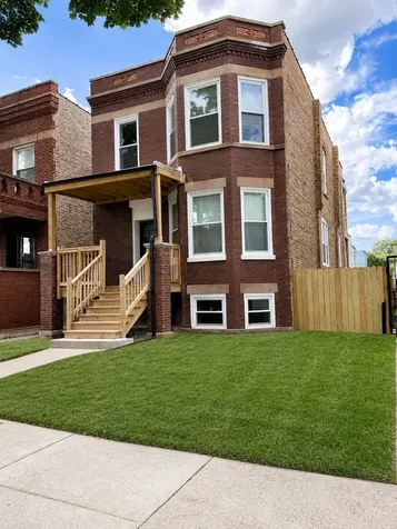 5158 West Agatite Avenue Chicago IL 60630